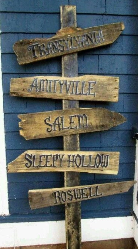 Halloween Directional - Pallet