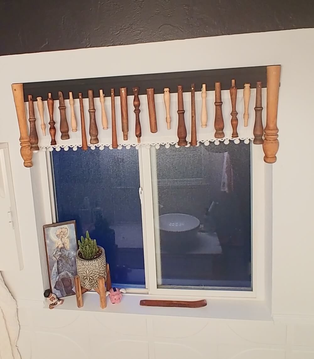 Valance - Spindle