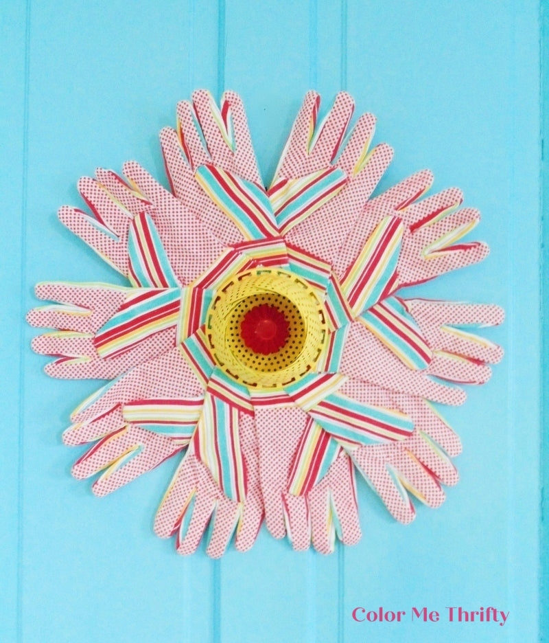 Wreath (Christmas) - Garden Glove