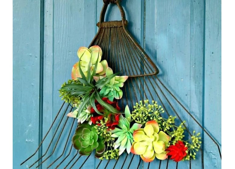 Wreath - Rake
