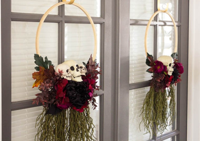 Wreath (Halloween) - Embroidery Hoop